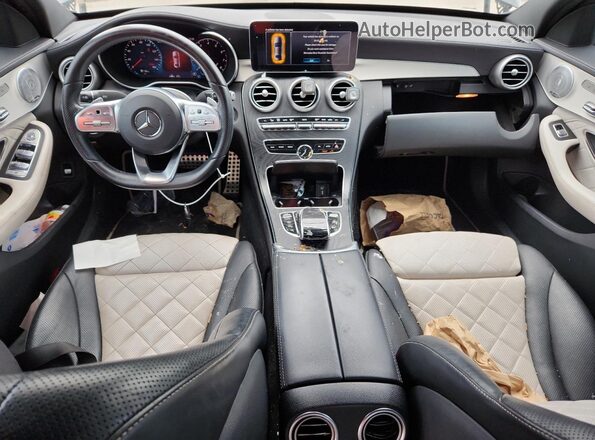 W1KWF8DBXMR632823 2021 MERCEDES-BENZ C Black Vista del salpicadero