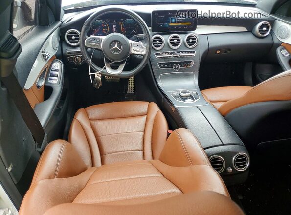 W1KWF8EB0MR612949 2021 MERCEDES-BENZ C Белый Вид панели приборов