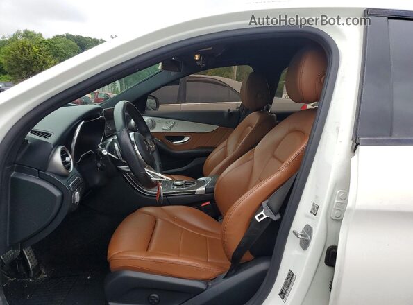 W1KWF8EB0MR612949 2021 MERCEDES-BENZ C Белый Вид салона спереди