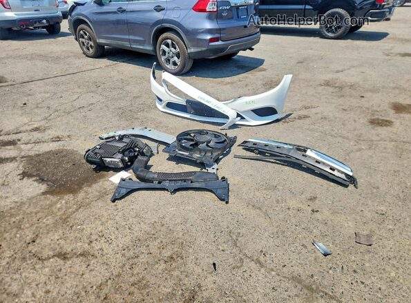 W1KWF8EB8LR574790 2020 MERCEDES-BENZ C Белый Вид подкапотного пространства
