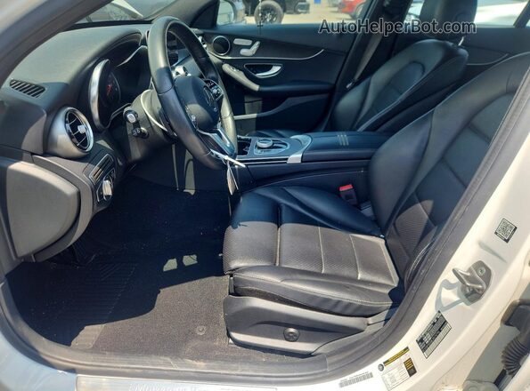 W1KWF8EB8LR574790 2020 MERCEDES-BENZ C Белый Вид салона спереди
