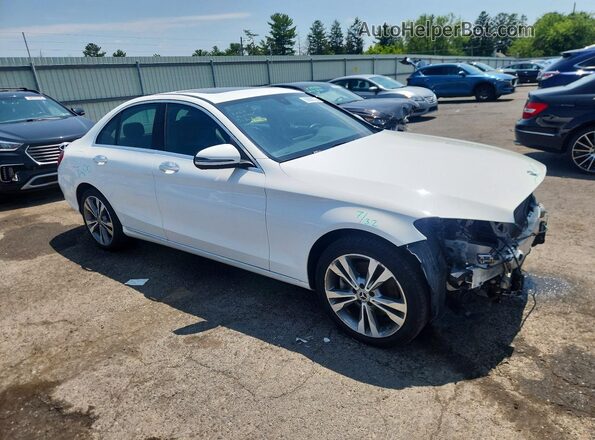 W1KWF8EB8LR574790 2020 MERCEDES-BENZ C Белый Передняя правая четверть