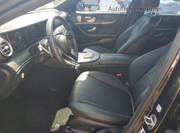 W1KZF5KB0NB057379 2022 MERCEDES-BENZ E Gray Vista interior delantera
