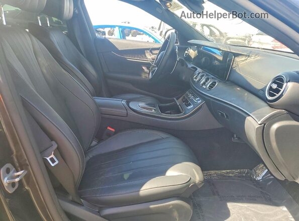 W1KZF5KB4NB024000 2022 MERCEDES-BENZ E Black Front interior view