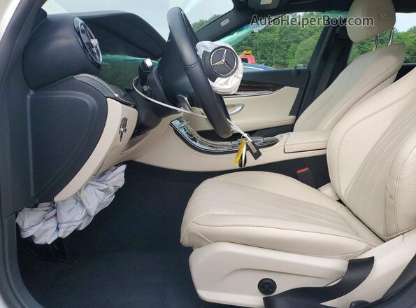 W1KZF5KB6NB052008 2022 MERCEDES-BENZ E Белый Вид салона спереди