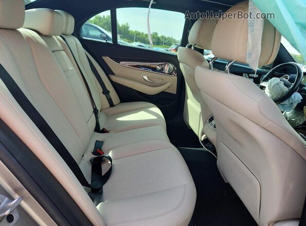 W1KZF8DB0MA909037 2021 MERCEDES-BENZ E Cream Widok tylnych siedzeń