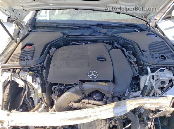 W1KZF8DB0MA927876 2021 MERCEDES-BENZ E White Widok wnętrza z tyłu