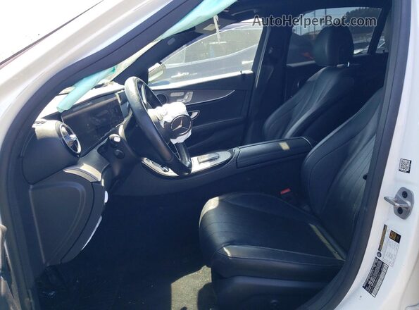W1KZF8DB0MA927876 2021 MERCEDES-BENZ E White Widok wnętrza z przodu