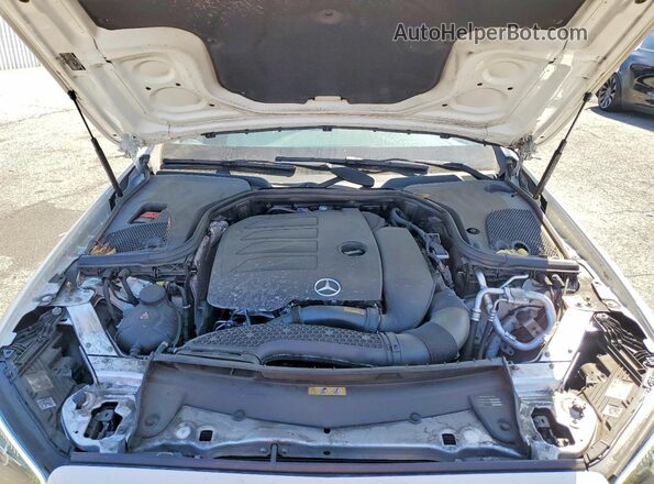 W1KZF8DB4NB012587 2022 MERCEDES-BENZ E White Widok wnętrza z tyłu