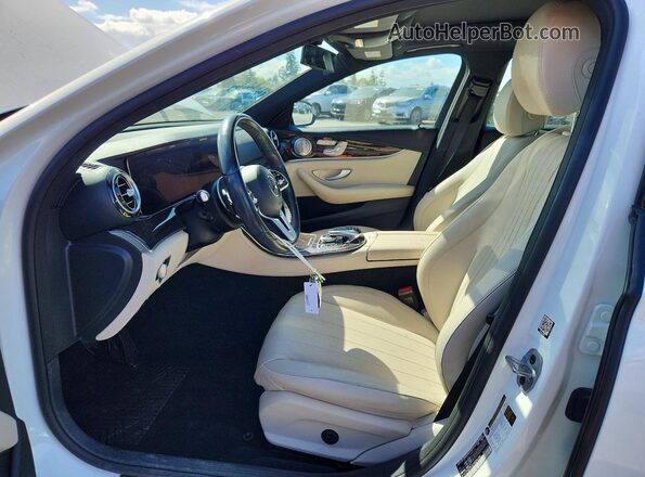 W1KZF8DB7LA824288 2020 MERCEDES-BENZ E White Вид салону спереду