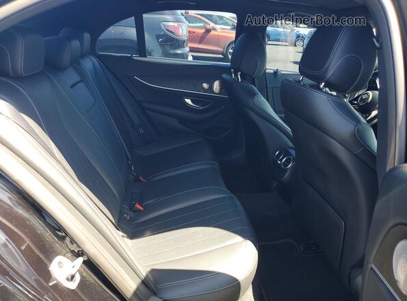 W1KZF8DB7NB052422 2022 MERCEDES-BENZ E Black Вид задніх сидінь