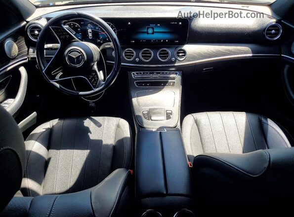 W1KZF8DB7NB052422 2022 MERCEDES-BENZ E Black Вид панелі приладів