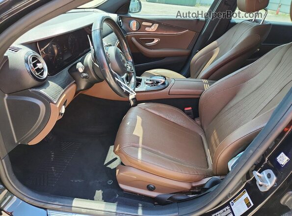 W1KZF8EB0LA844137 2020 MERCEDES-BENZ E Black Vista interior delantera