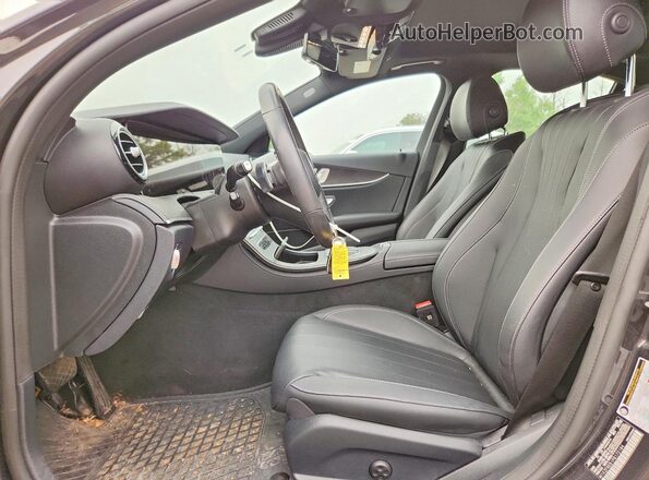 W1KZF8EB1PB172184 2023 MERCEDES-BENZ E Черный Вид салона спереди