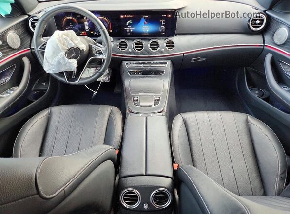 W1KZF8EB5PB186542 2023 MERCEDES-BENZ E Charcoal Widok deski rozdzielczej