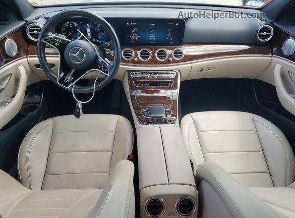 W1KZF8EBXMA909612 2021 MERCEDES-BENZ E Silver Widok deski rozdzielczej