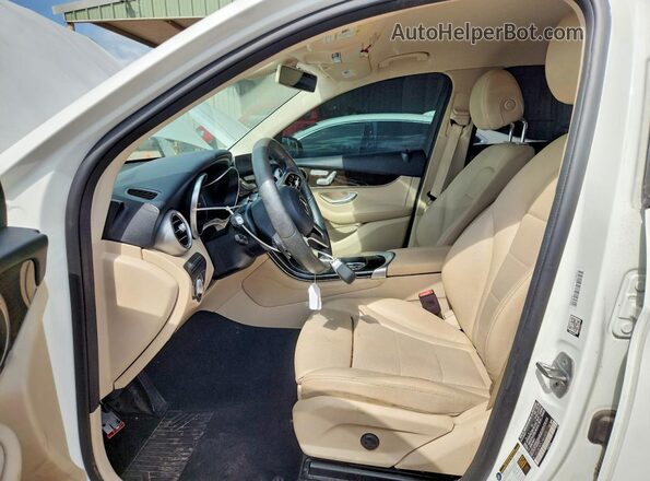 W1N0G8DB2LF843570 2020 MERCEDES-BENZ GLC-CLASS White Widok wnętrza z przodu