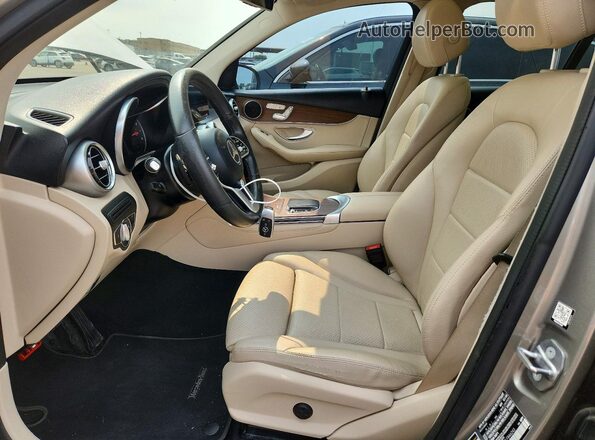 W1N0G8DB2LF846243 2020 MERCEDES-BENZ GLC-CLASS Gray წინა სალონის ხედი