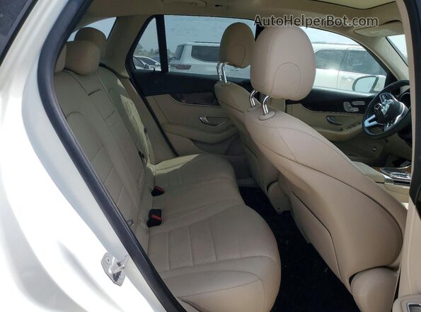 W1N0G8DB2MF900853 2021 MERCEDES-BENZ GLC-CLASS White Widok tylnych siedzeń