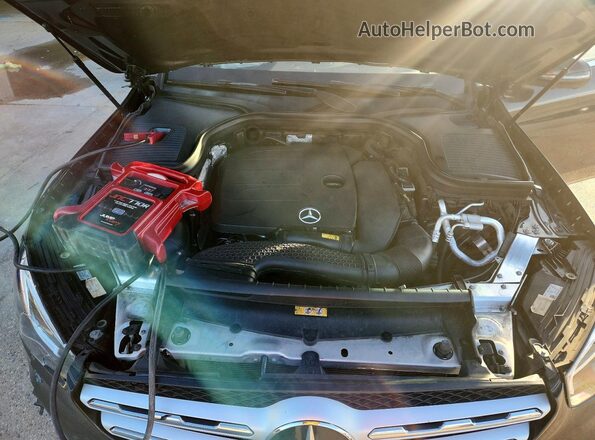 W1N0G8DB5NG117151 2022 MERCEDES-BENZ GLC-CLASS Gray Vista del compartimento del motor