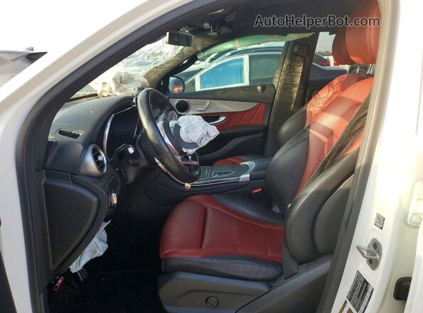W1N0G8DB6NV394435 2022 MERCEDES-BENZ GLC-CLASS White Widok wnętrza z przodu