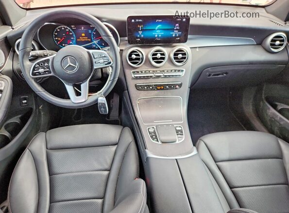 W1N0G8DB9LF843050 2020 MERCEDES-BENZ GLC-CLASS Red Вид панелі приладів