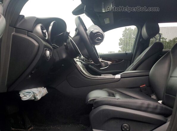 W1N0G8EB0LF813658 2020 MERCEDES-BENZ GLC-CLASS Black Widok wnętrza z przodu