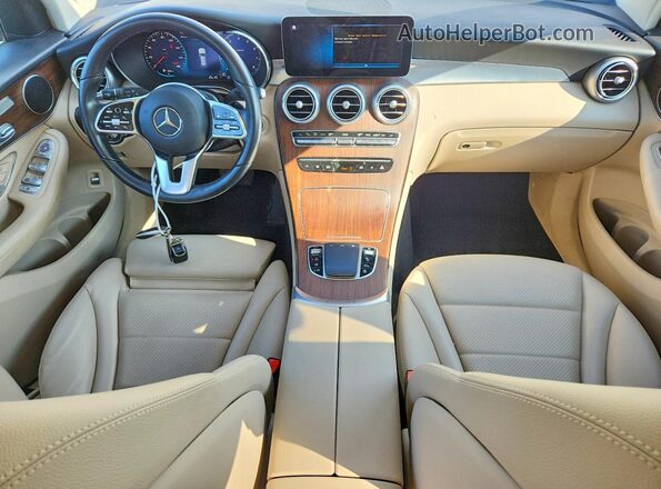 W1N0G8EB3NG121522 2022 MERCEDES-BENZ GLC-CLASS Белый Вид панели приборов