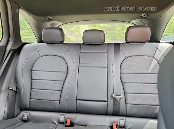 W1N0G8EB3NV338256 2022 MERCEDES-BENZ GLC-CLASS White Widok tylnych siedzeń