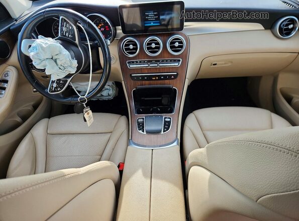 W1N0G8EB4NV388227 2022 MERCEDES-BENZ GLC-CLASS White Вид панелі приладів