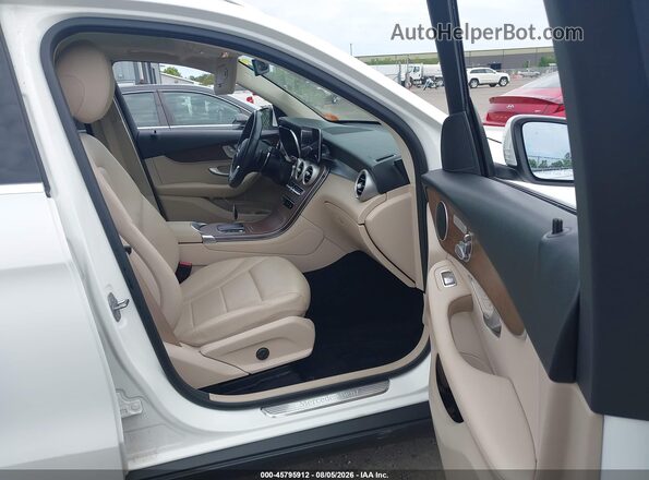 W1N0G8EB7MF883692 2021 MERCEDES-BENZ GLC 300 Белый Вид салона спереди