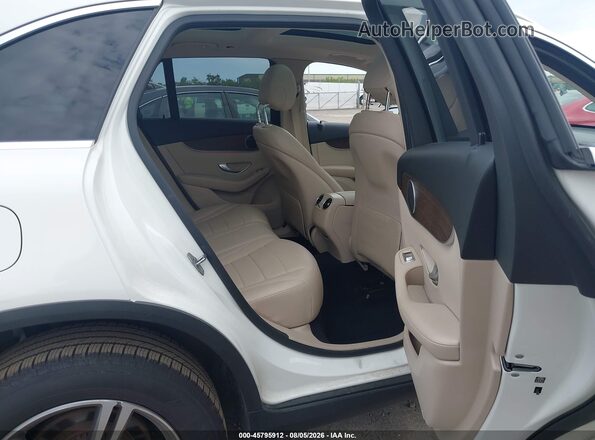 W1N0G8EB7MF883692 2021 MERCEDES-BENZ GLC 300 Белый Вид наклейки с VIN-кодом