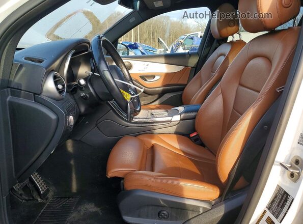 W1N0G8EB9MV311786 2021 MERCEDES-BENZ GLC-CLASS White Widok wnętrza z przodu