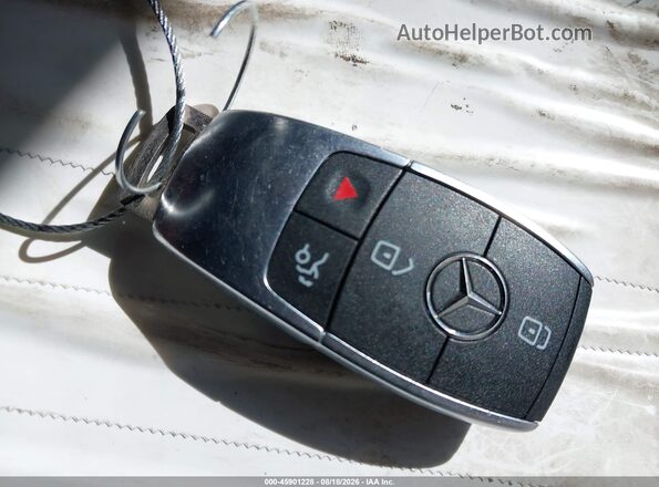 W1N4M4GB3LW040863 2020 MERCEDES-BENZ GLB-CLASS Белый Вид панели приборов