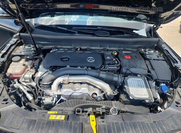 W1N4M4GB4SW415092 2025 MERCEDES-BENZ GLB-CLASS Black Widok komory silnika