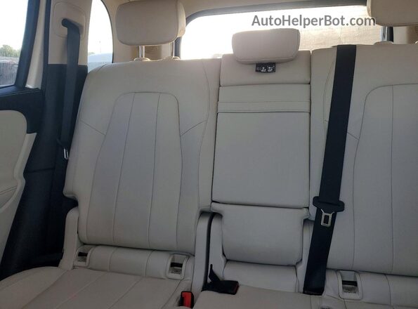 W1N4M4HB1LW032162 2020 MERCEDES-BENZ GLB-CLASS White Rear seats view