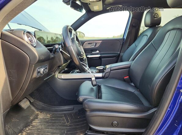 W1N4M4HB1MW109498 2021 MERCEDES-BENZ GLB-CLASS Синий Вид салона спереди