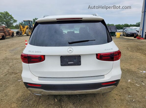 W1N4M4HB1RW360058 2024 MERCEDES-BENZ GLB-CLASS White Rear view