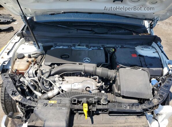 W1N4M4HB2MW101541 2021 MERCEDES-BENZ GLB-CLASS White Engine compartment view