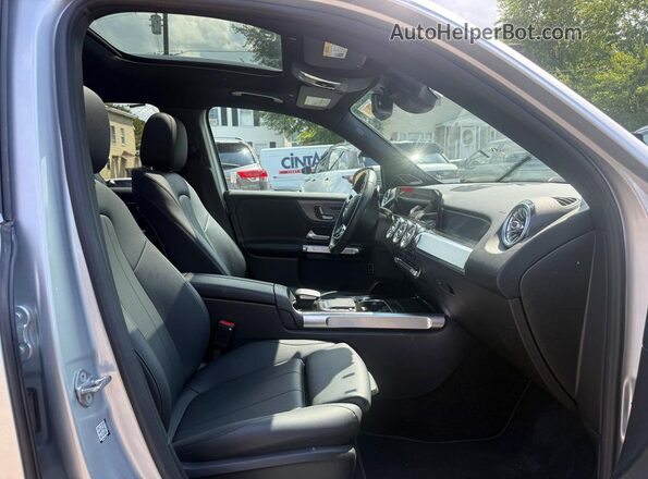 W1N4M4HB2MW143272 2021 MERCEDES-BENZ GLB-CLASS Silver 