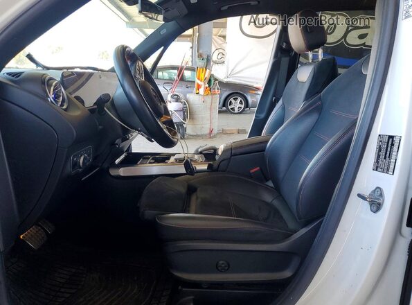 W1N4M4HB3NW240935 2022 MERCEDES-BENZ GLB-CLASS White Սալոնի դիմացի տեսք