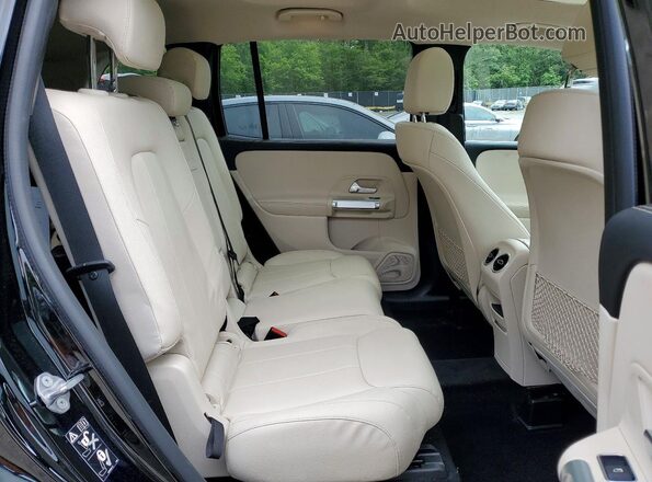 W1N4M4HB4PW268424 2023 MERCEDES-BENZ GLB-CLASS Black Widok wnętrza z tyłu