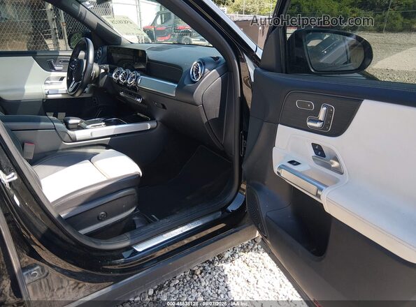W1N4M4HB5PW278637 2023 MERCEDES-BENZ GLB-CLASS Черный Вид салона спереди