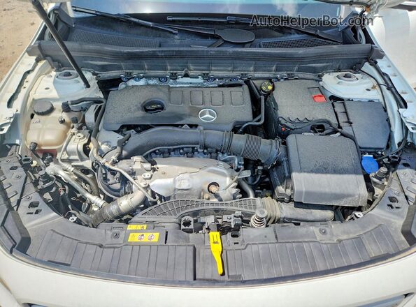 W1N4M4HB8PW328804 2023 MERCEDES-BENZ GLB-CLASS White ძრავის განყოფილების ხედი