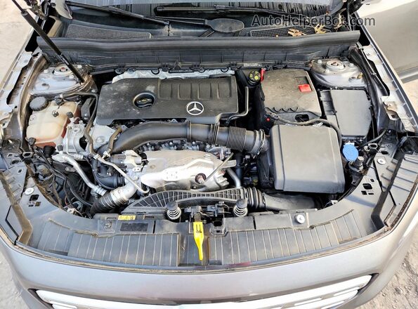 W1N4M4HB9MW109166 2021 MERCEDES-BENZ GLB-CLASS Gray Vista del compartimento del motor