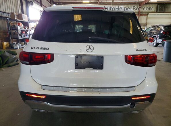 W1N4M4HBXLW035397 2020 MERCEDES-BENZ GLB-CLASS White Widok z tyłu