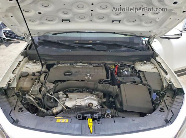 W1N4M4HBXPW279511 2023 MERCEDES-BENZ GLB-CLASS White Vista del compartimento del motor