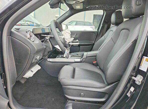 W1N4M4HBXTW447027 2026 MERCEDES-BENZ GLB-CLASS Черный Вид салона спереди