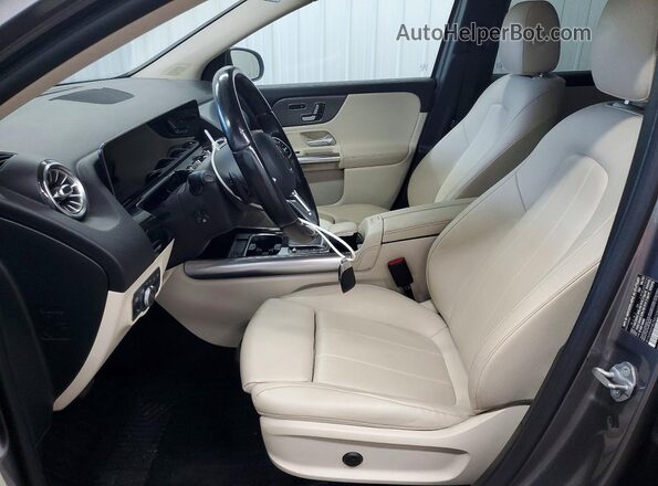 W1N4N4HB2MJ169400 2021 MERCEDES-BENZ GLA Gray Вид салону спереду