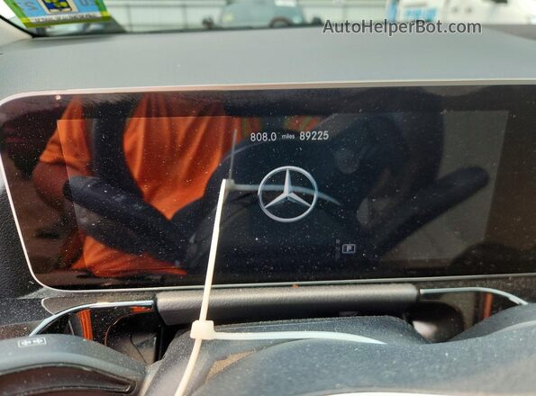 W1N4N4HB3MJ161502 2021 MERCEDES-BENZ GLA White Widok zestawu wskaźników